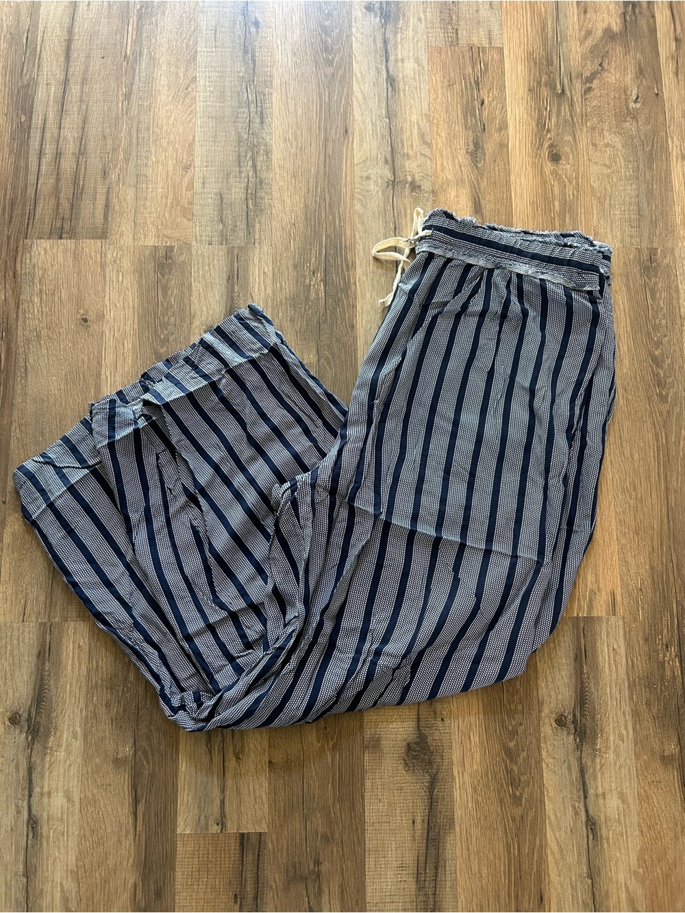 Free People Navy & White Patterned pants